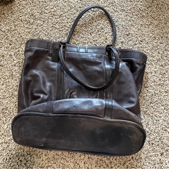 Two (2) Vintage Coach Leather Bags - Picture 11 of 14